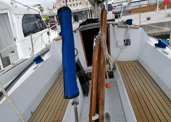 Cozy Sailboat In Barcelona!! No Showers Ботель Сан-Адриан-де-Бесос